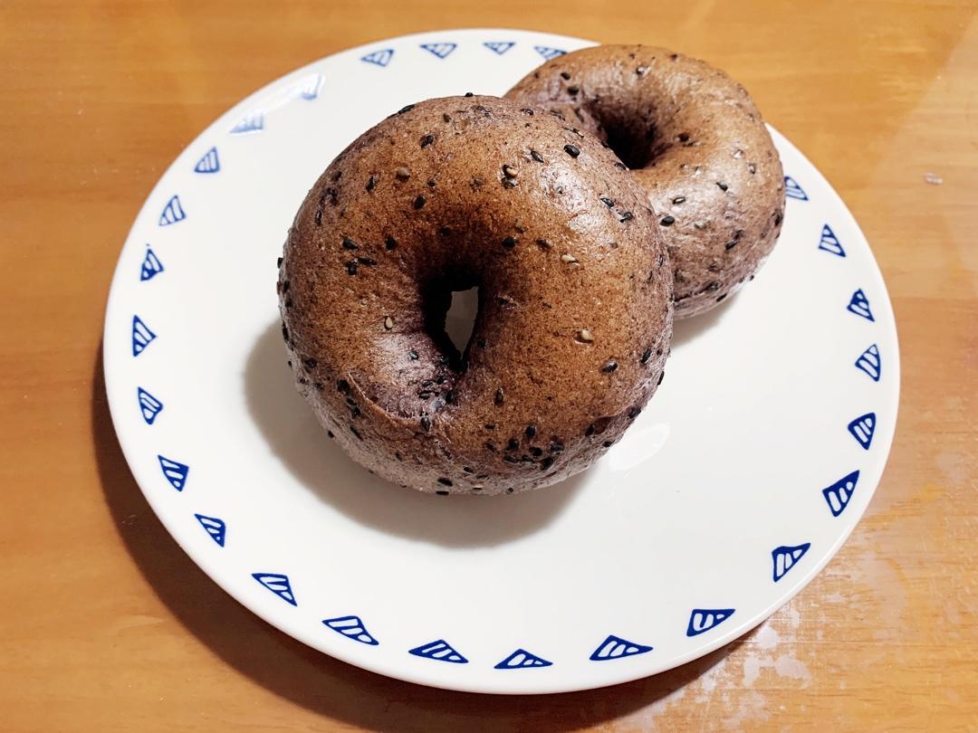 黑米粉黑芝麻贝果