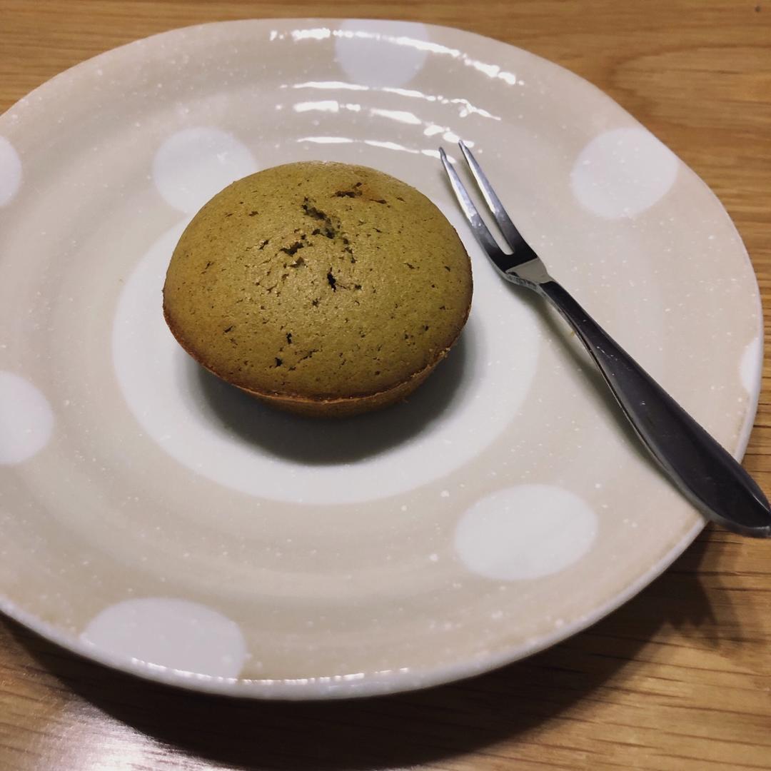 《Tinrry下午茶》教你做杏仁小蛋糕