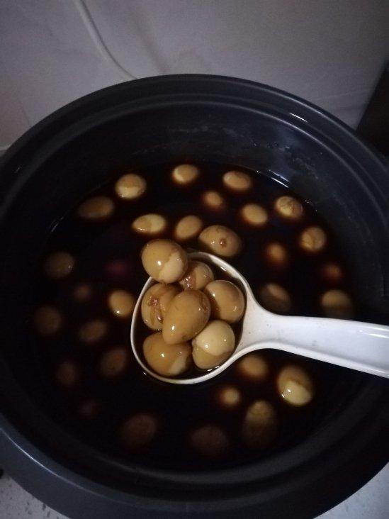 乡巴佬卤鹌鹑蛋