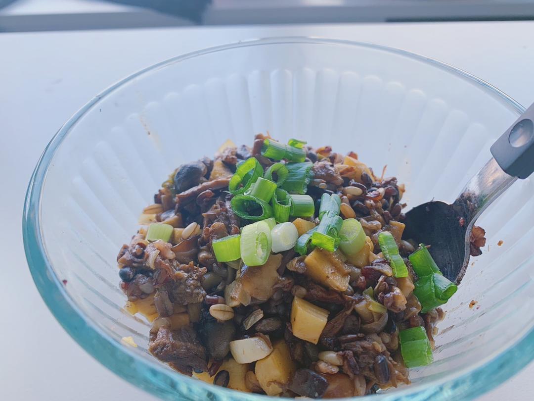 糙糯米笋丁烩饭（糯米烧麦味的饭）