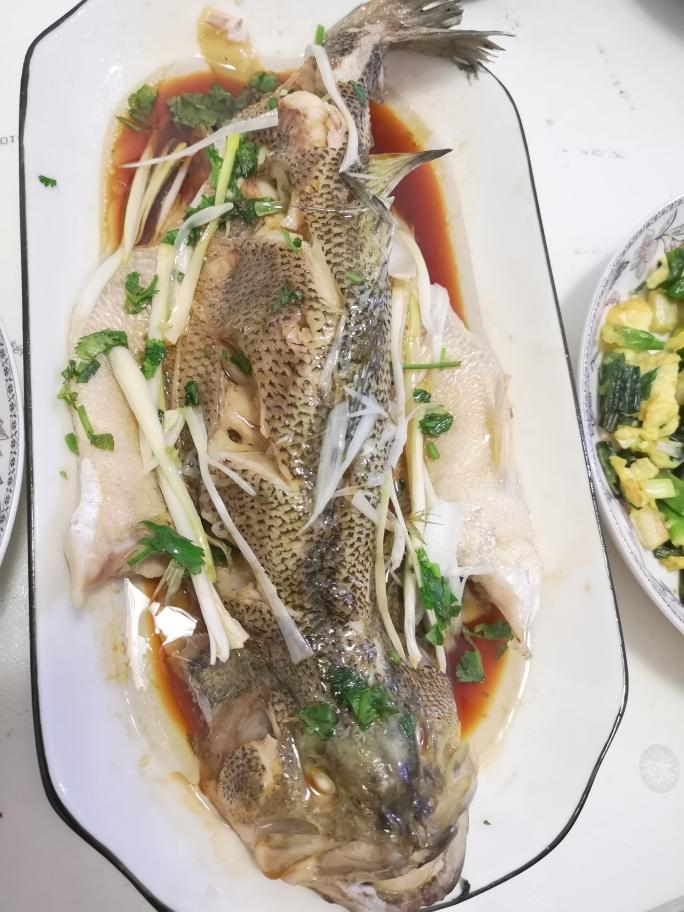 清蒸鲈鱼