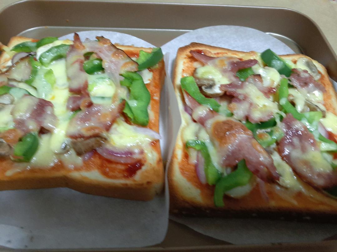 吐司培根小批萨