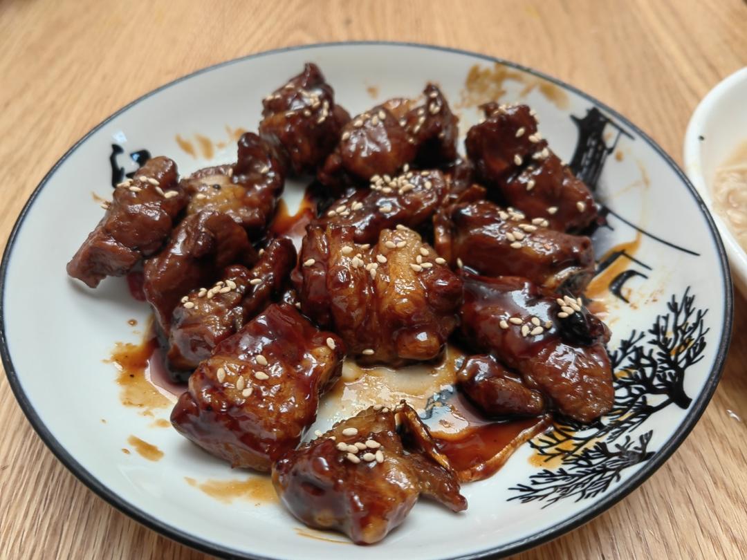 红烧排骨｜酱香浓郁