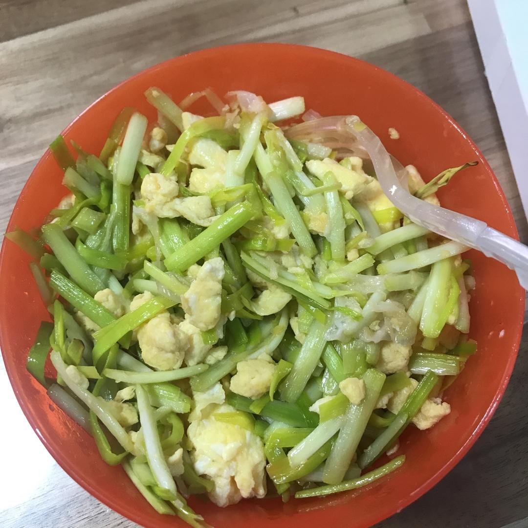 韭黄炒鸡蛋