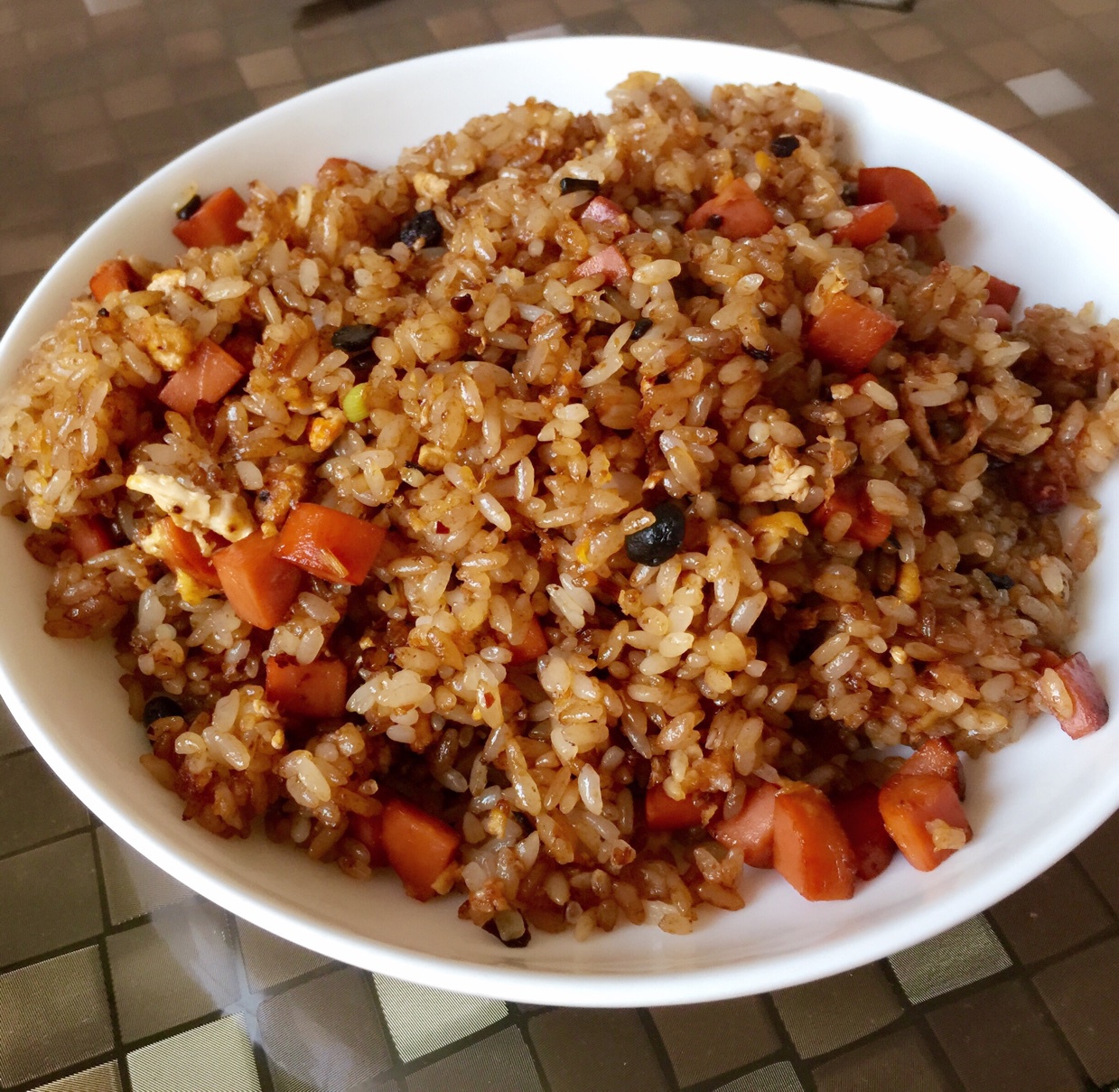 福妞儿funiuer做的老干妈蛋炒饭