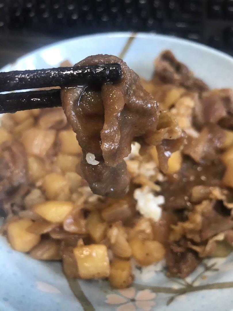 好吃到舔碗底的土豆肥牛拌饭