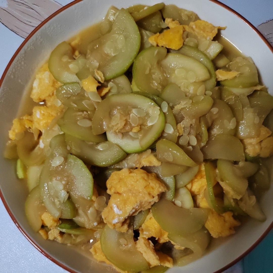 西葫芦炒鸡蛋(从不修图，拒绝夸张)