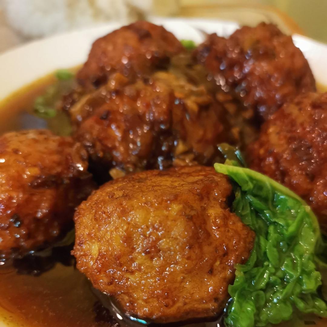 四喜丸子（红烧狮子头）