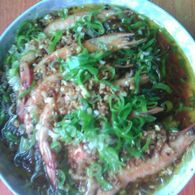 蒜蓉粉丝蒸大虾