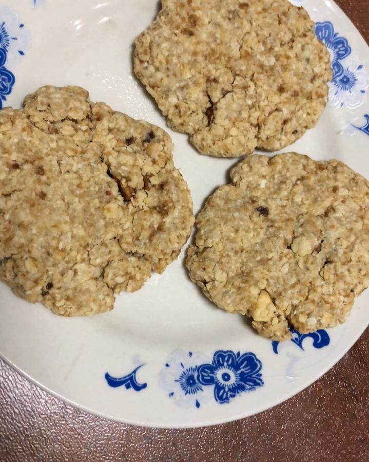 素食:有机燕麦芝麻大饼干