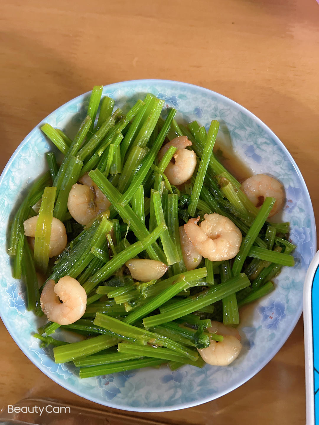芹菜炒肉