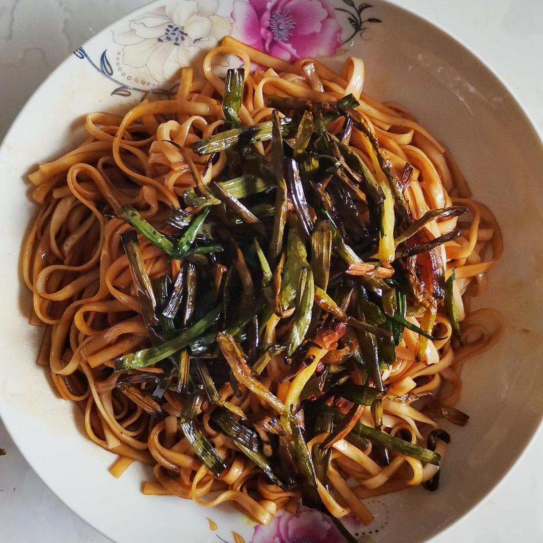 教你做香到舔盘子的灵魂葱油拌面🍜