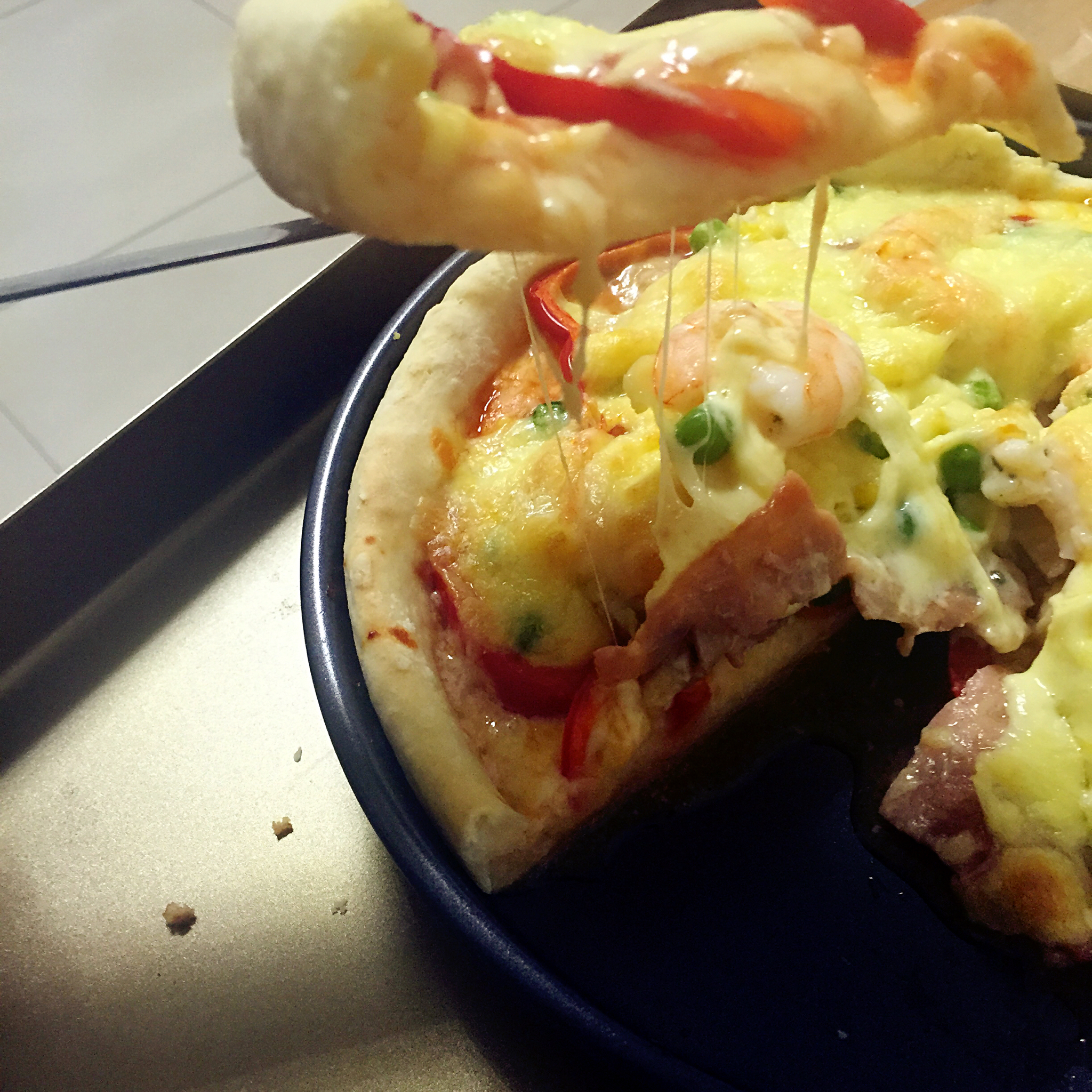 番茄酱版大虾培根披萨～