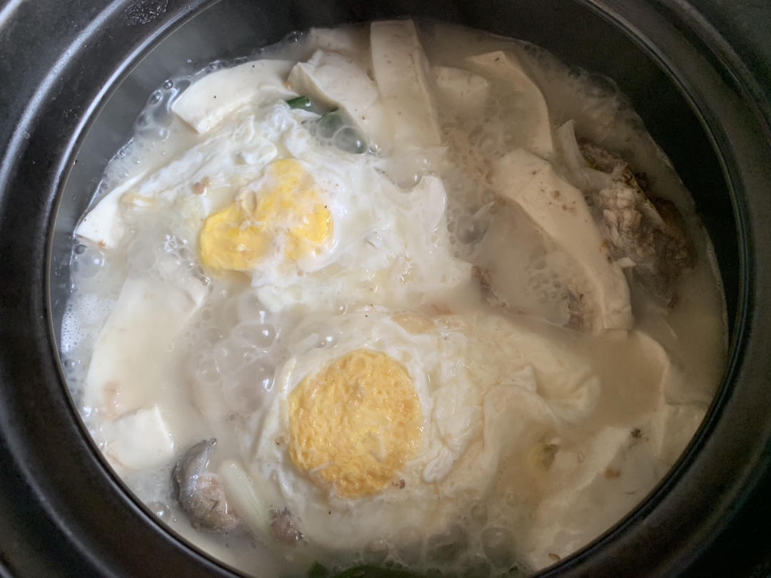 鱼头豆腐汤