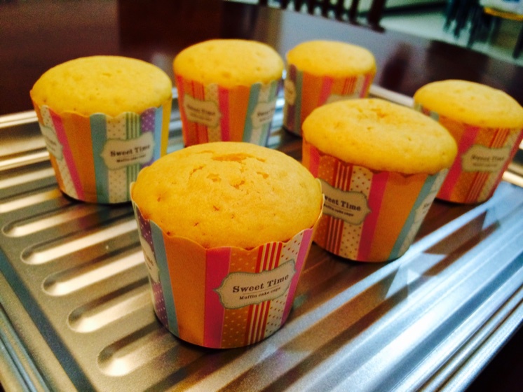 蛋香十足の海绵杯子蛋糕，伴手礼好选择。