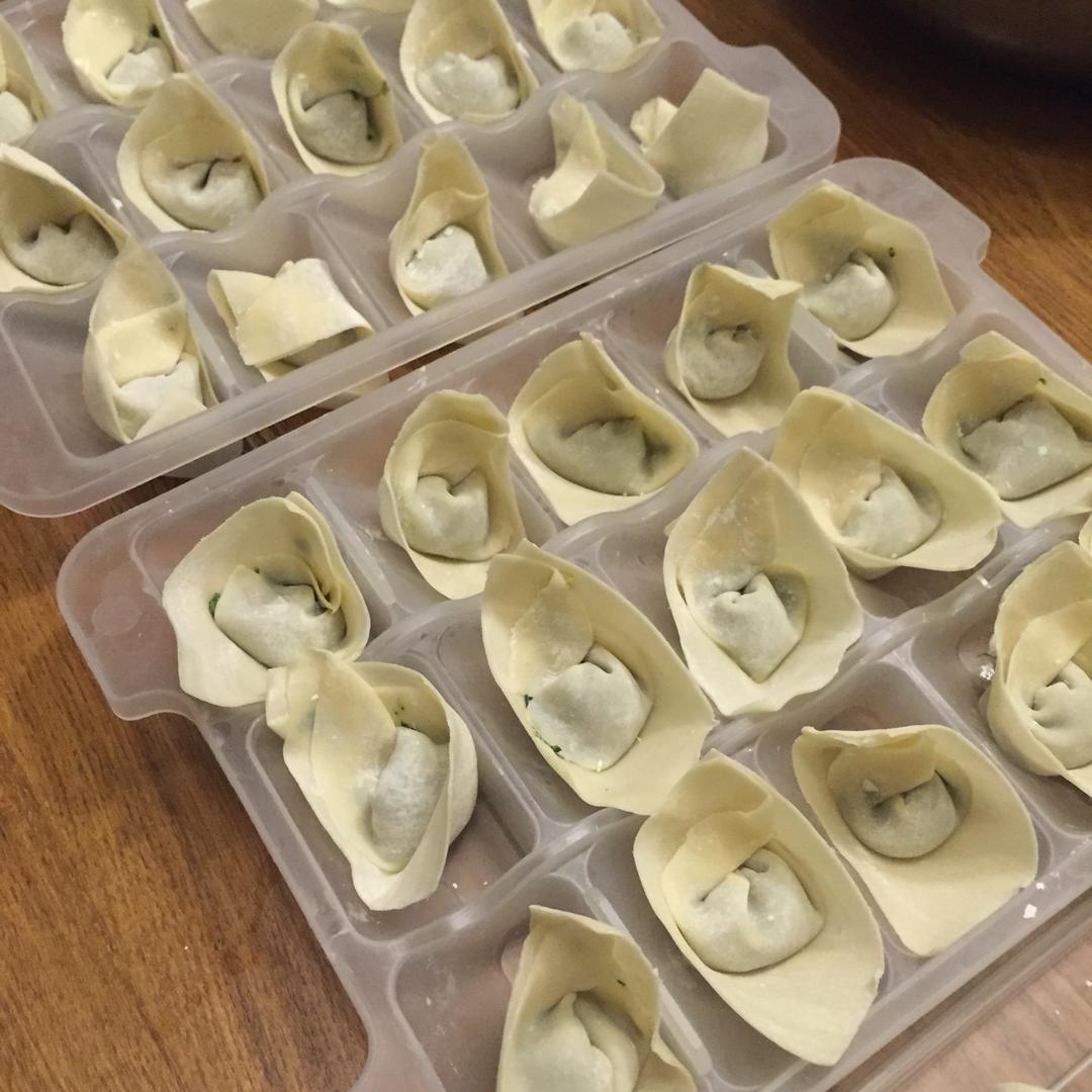 上海荠菜大馄饨