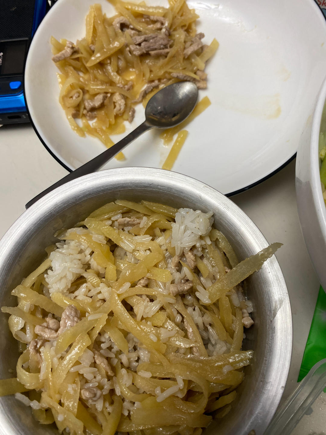 土豆丝炒肉