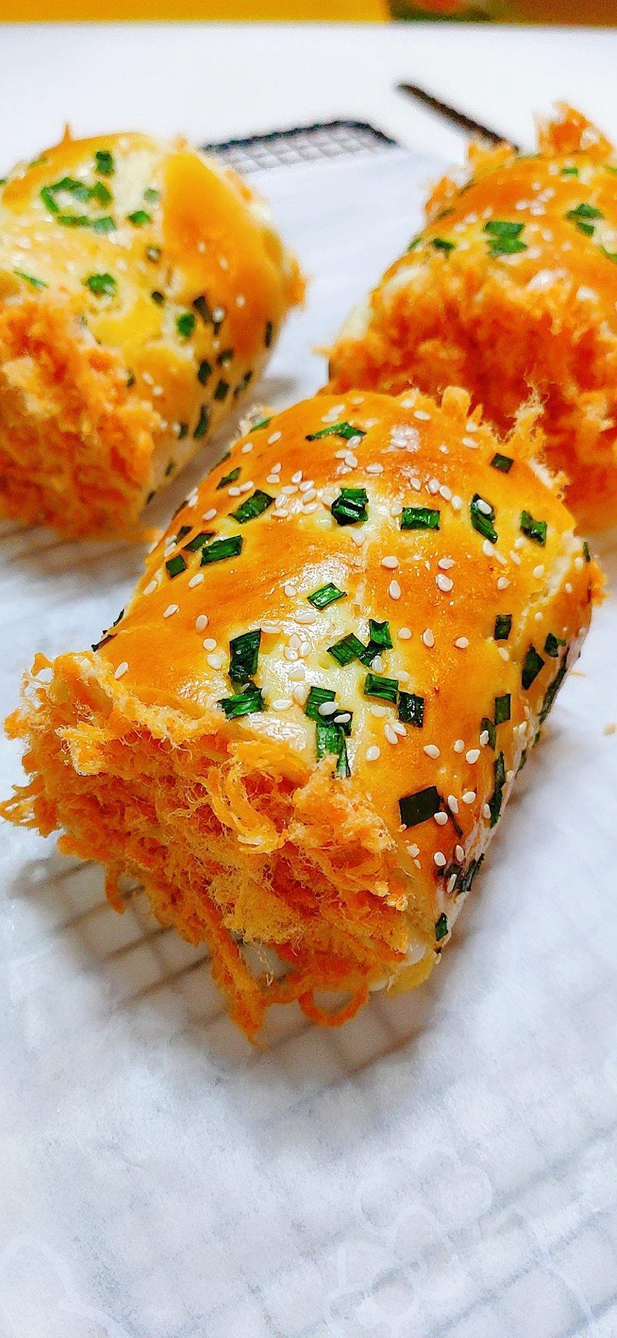 静谧的凝望做的肉松面包卷