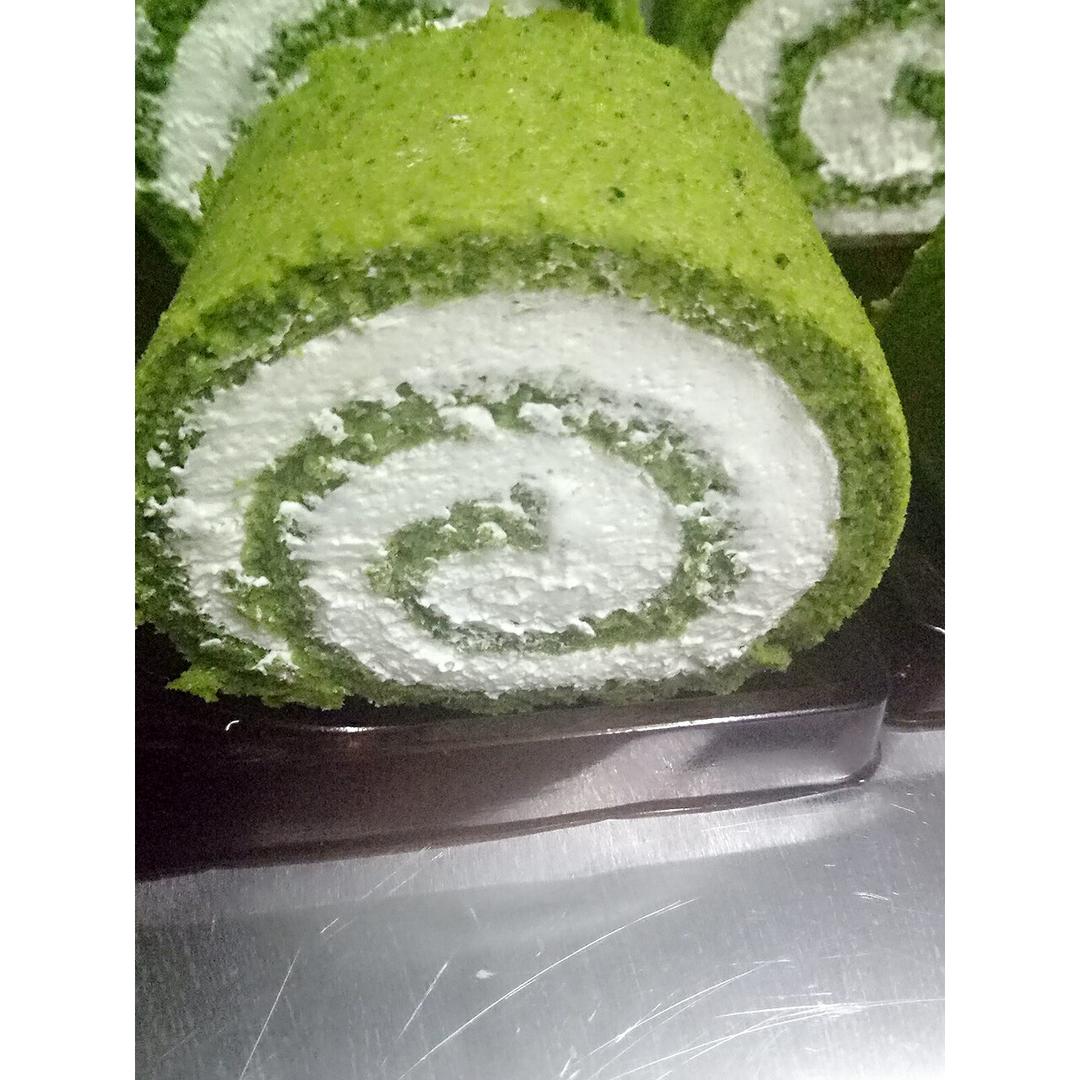 抹茶戚风蛋糕卷