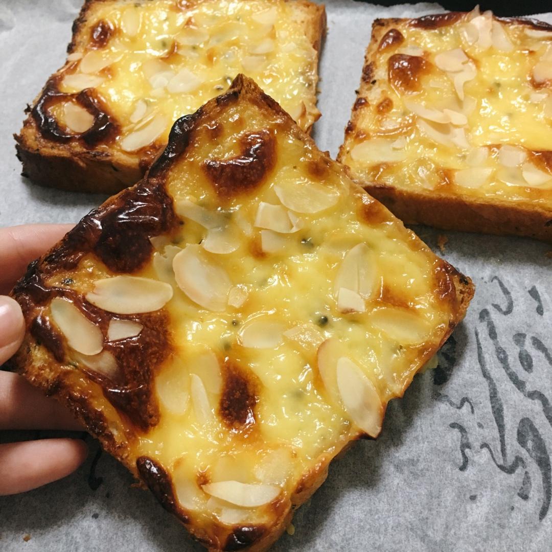 零失败快手岩烧乳酪(熔岩吐司)十分钟网红早餐，好吃哭