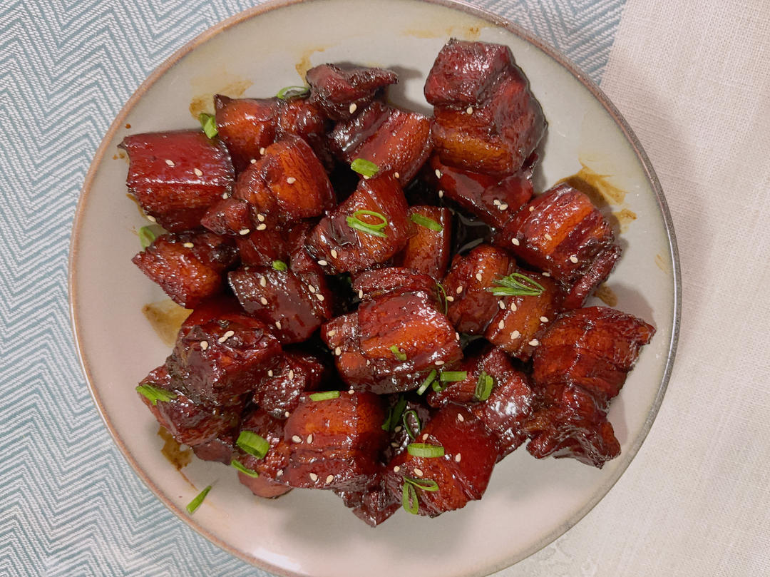 家常版的红烧肉（一点都不腻，软，糯)