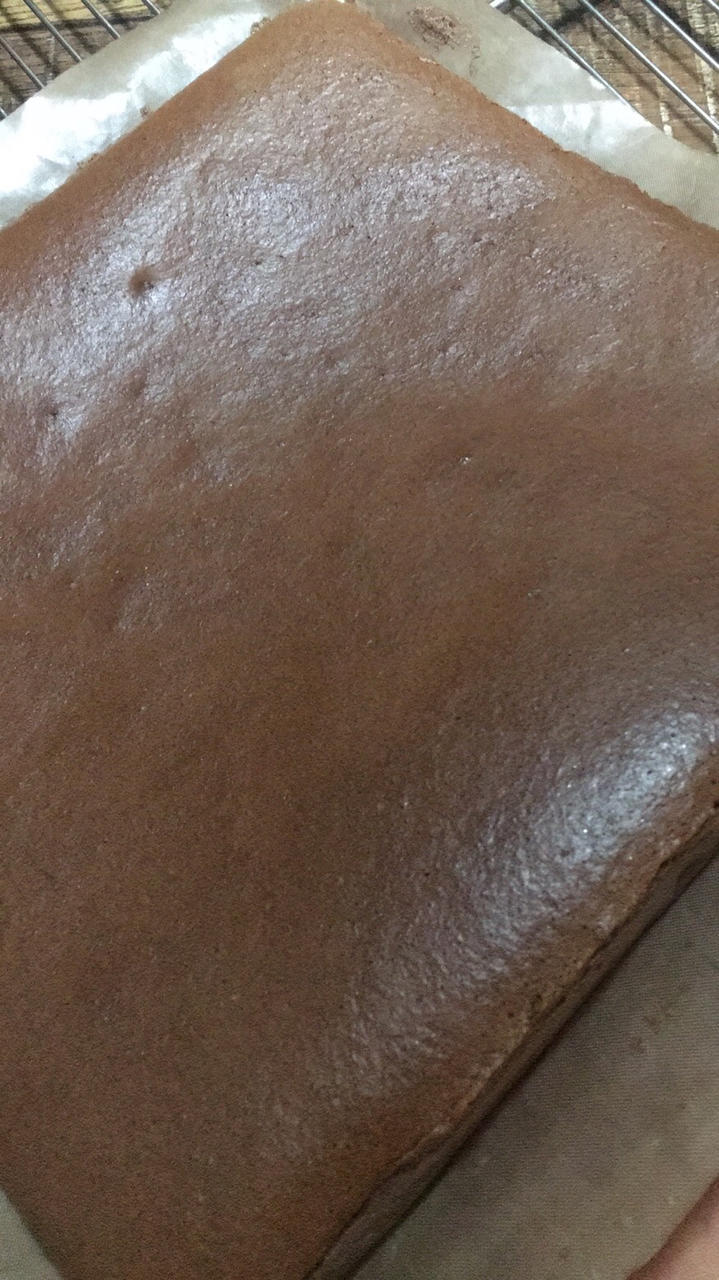 超浓郁卷不裂的巧克力蛋糕卷