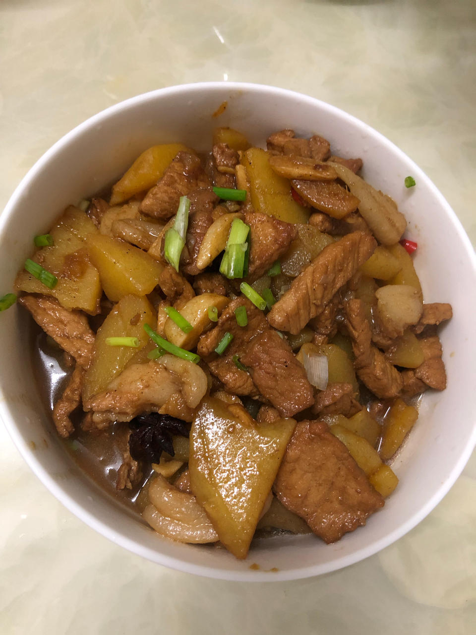 超级好吃下饭的土豆烧肉