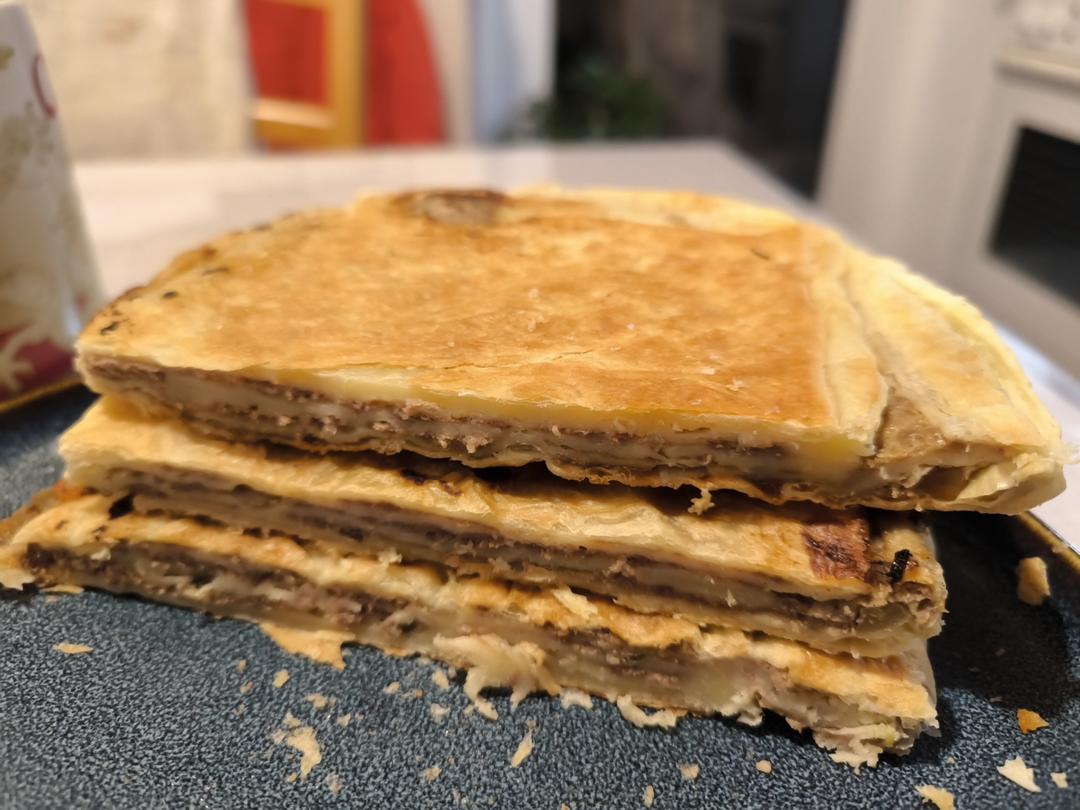 千层牛肉馅饼