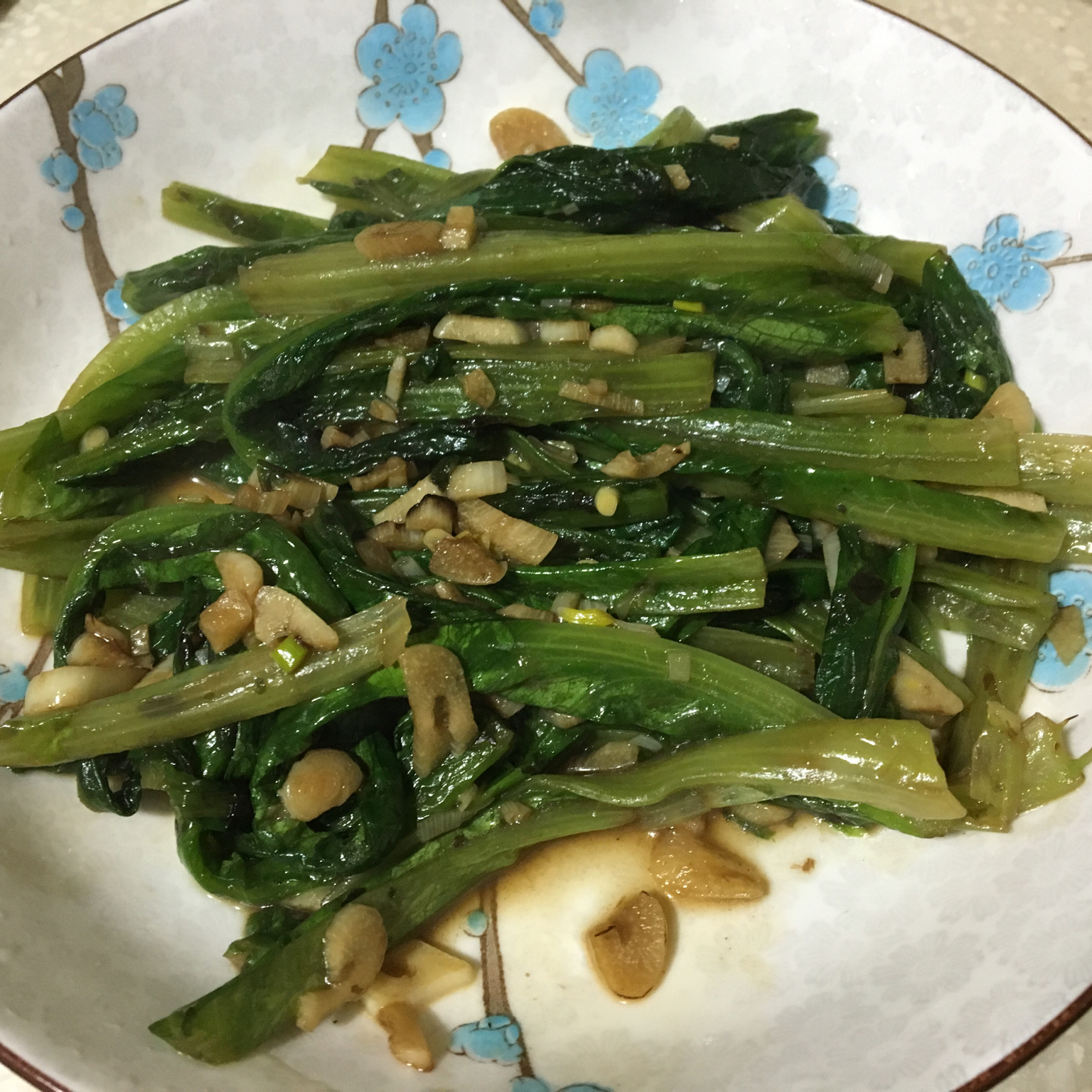 炒莴笋尖-蒜粒时蔬