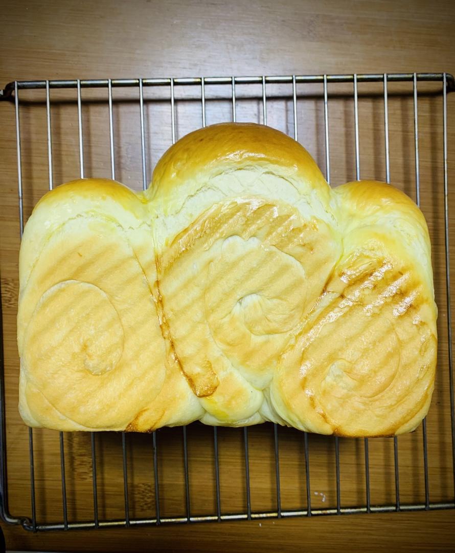 和云朵一样柔软的北海道牛奶吐司