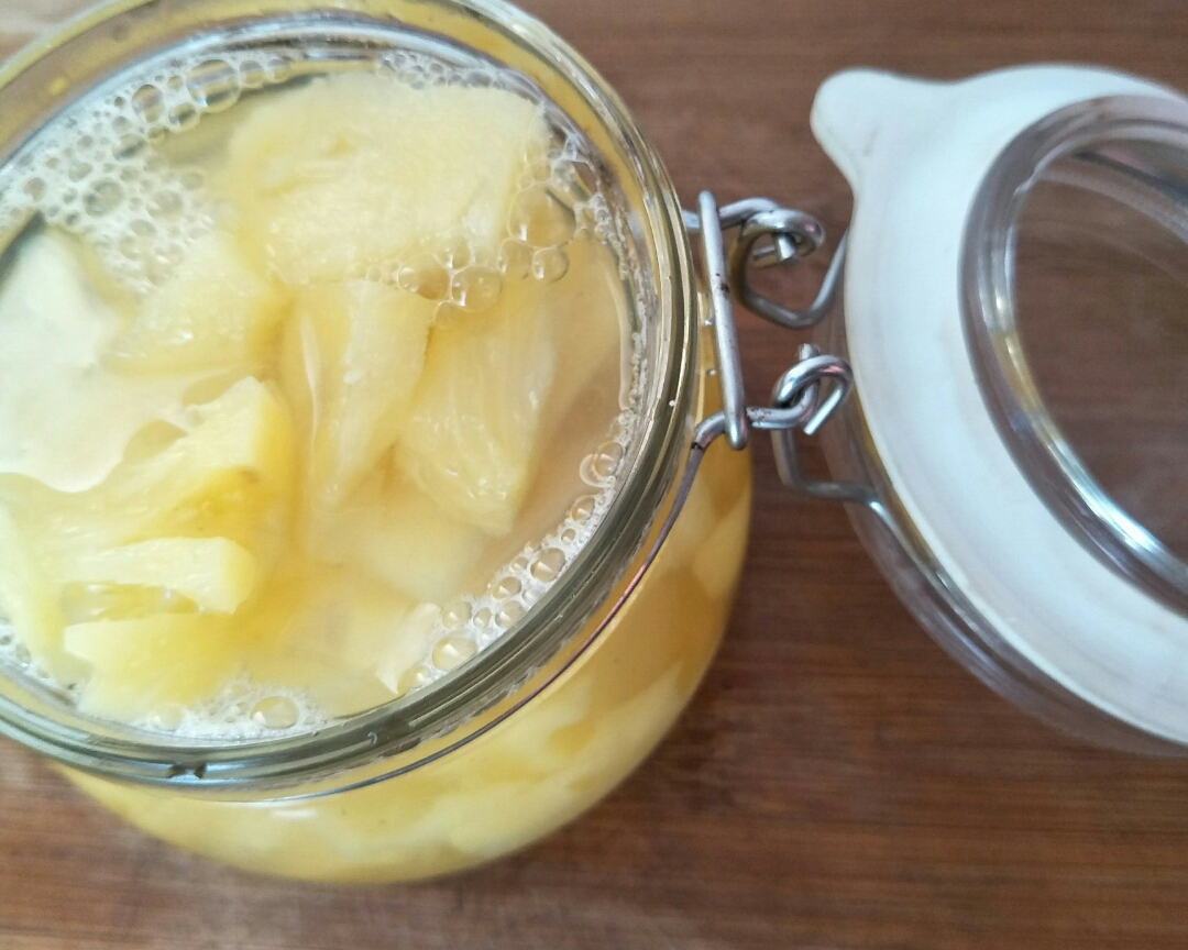 菠萝罐头的做法 步骤2