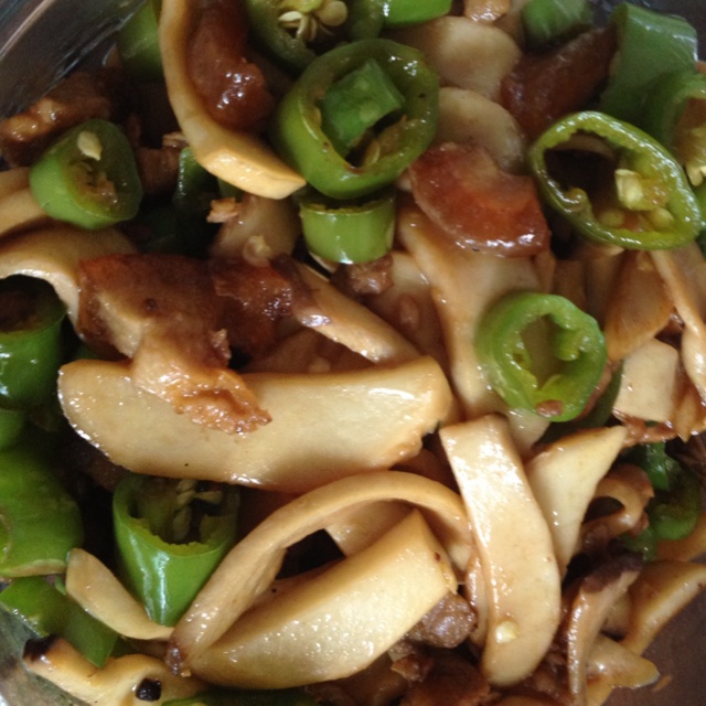 杏鲍菇炒青椒