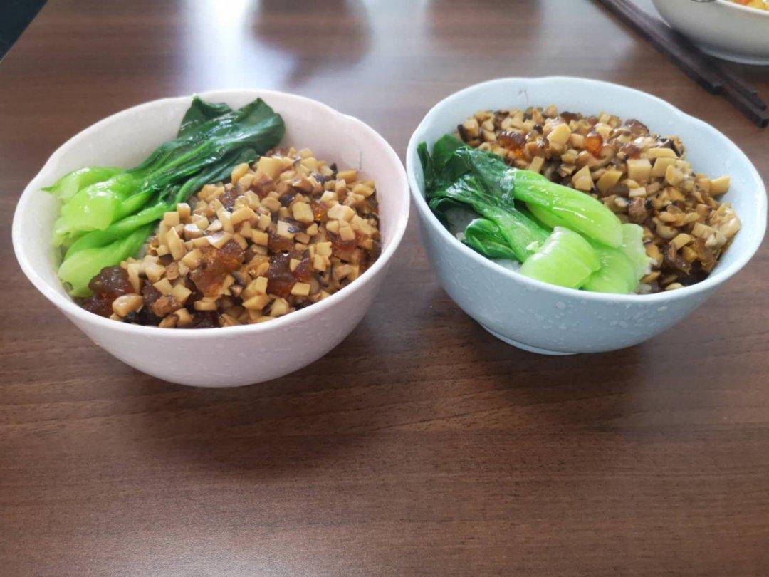 卤菇饭