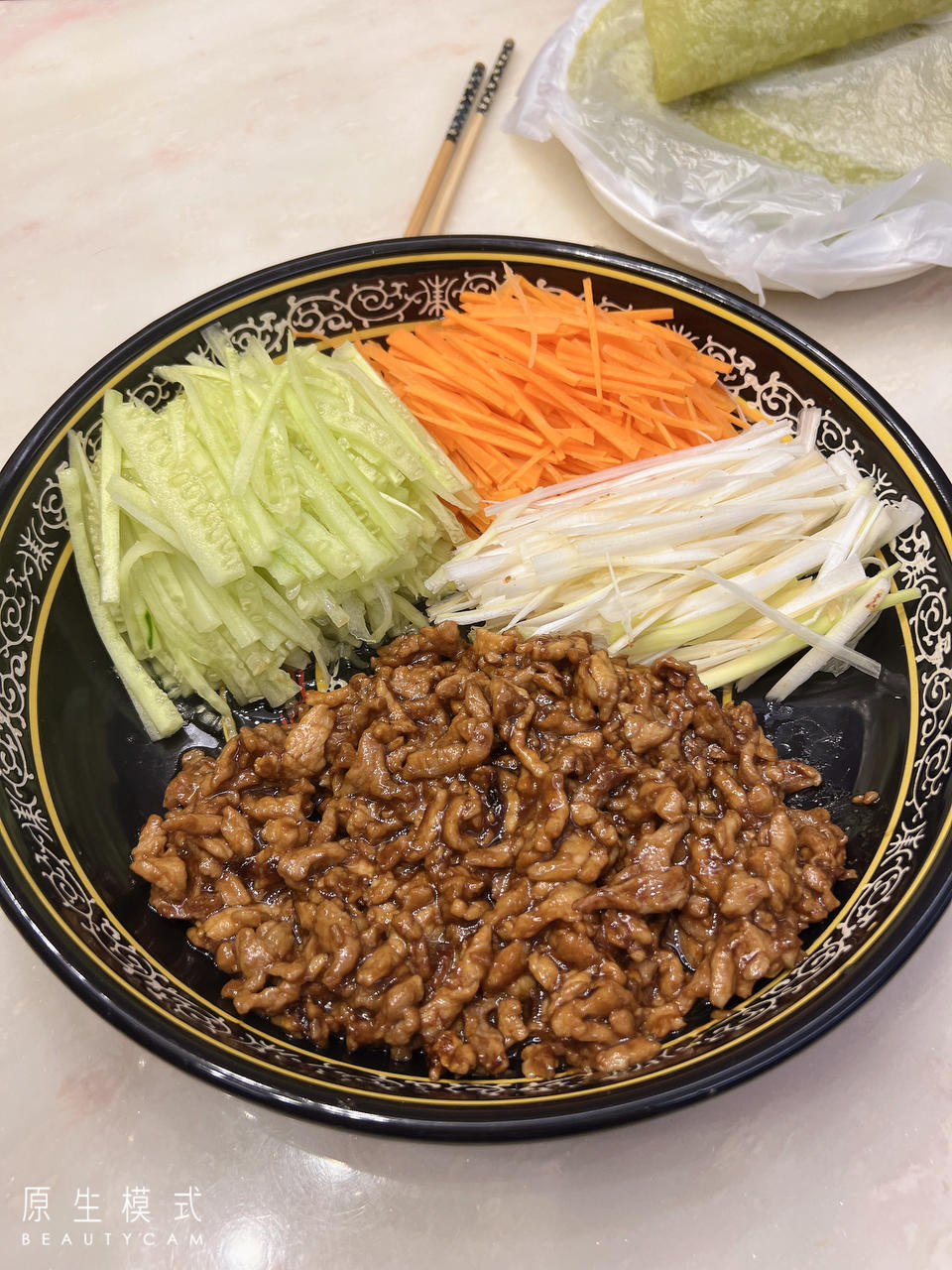 春日限定-京酱肉丝卷春饼