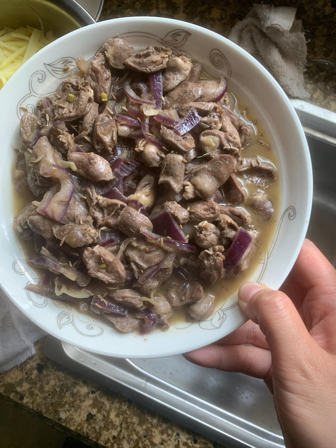 孜然洋葱炒鸡心