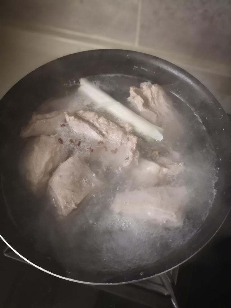 清炖羊肉汤的做法 步骤4