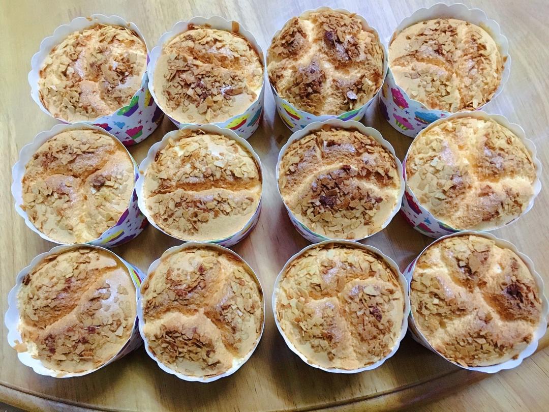 纸杯蛋糕 8寸戚风蛋糕的量