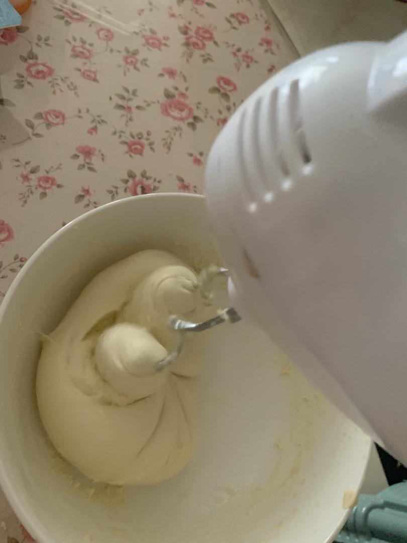 用小功率打蛋器的和面棒打出完美的手套膜