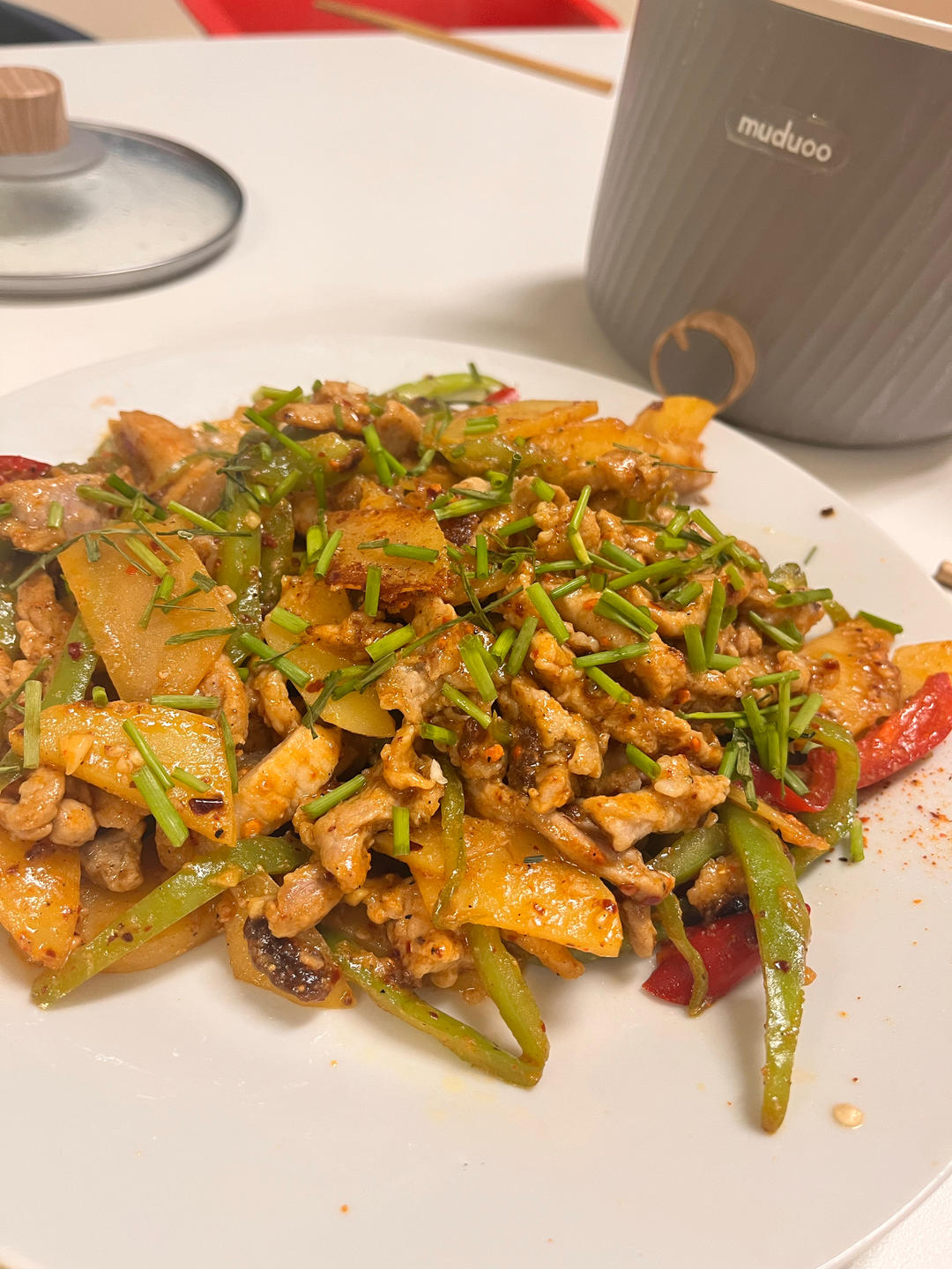 五花肉干煎土豆