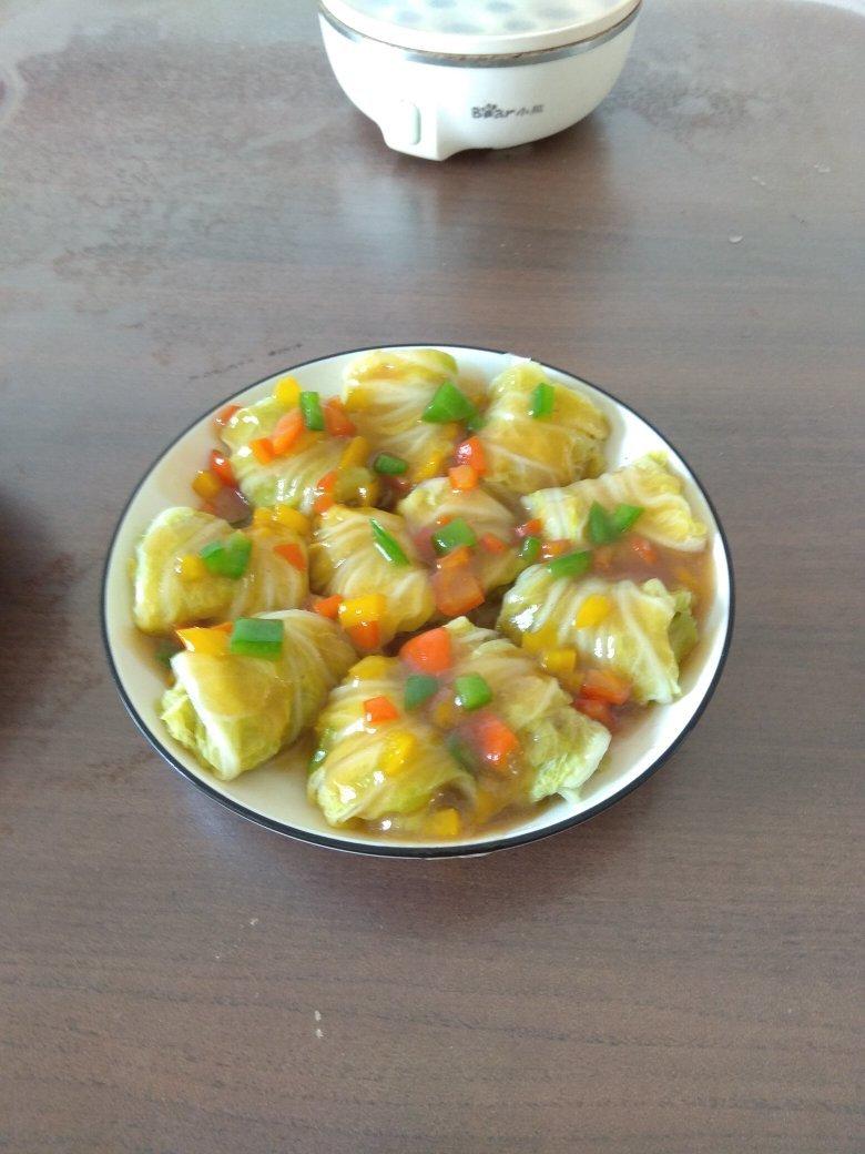 过年餐桌上必备的一道菜，翡翠白玉卷