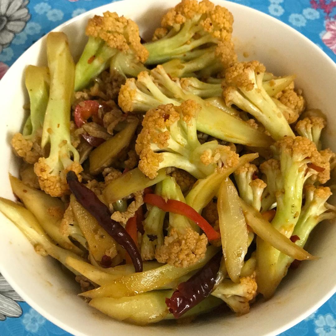 很“浪费”米饭的家常菜之一-------干锅菜花