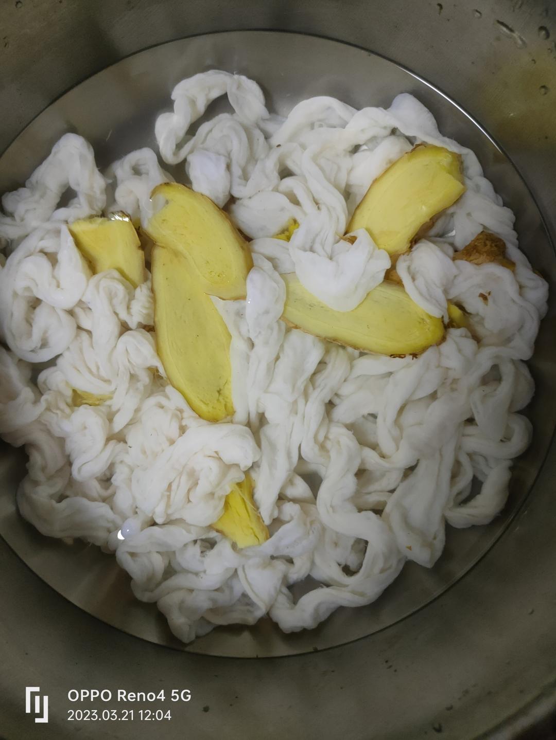 实验多次味道终于满意了～黑椒脆皮烤肠