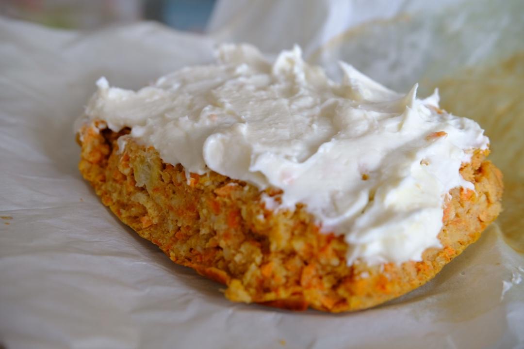 无糖无油胡萝卜蛋糕，烤箱版VS蒸锅版，你pick谁？