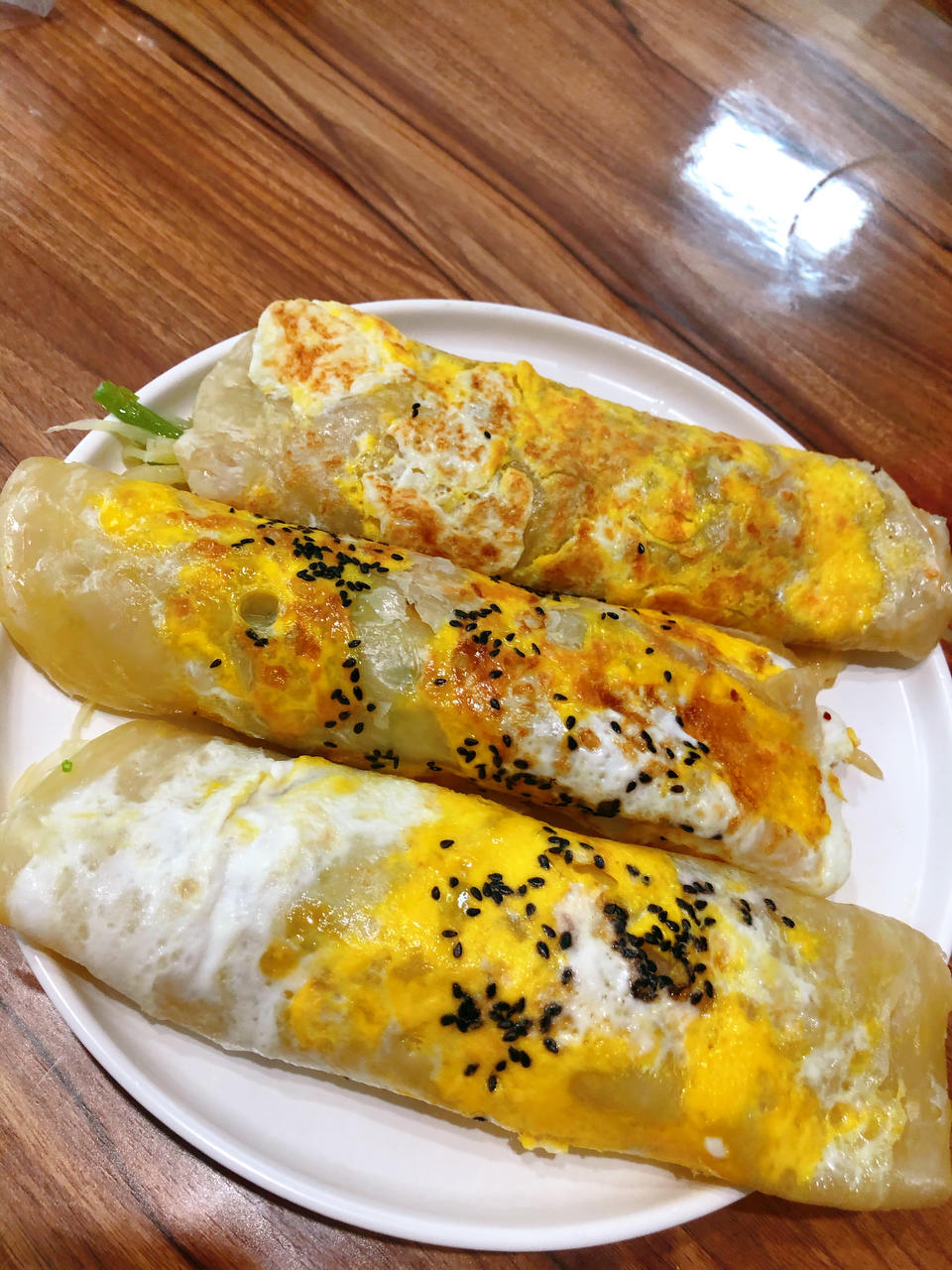 肉丝杨浦泡泡做的鸡蛋卷饼(路边摊复制版)