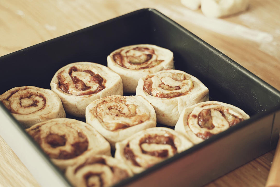 横滨Bluff Bakery面包店「黄金肉桂卷」的三种变化
