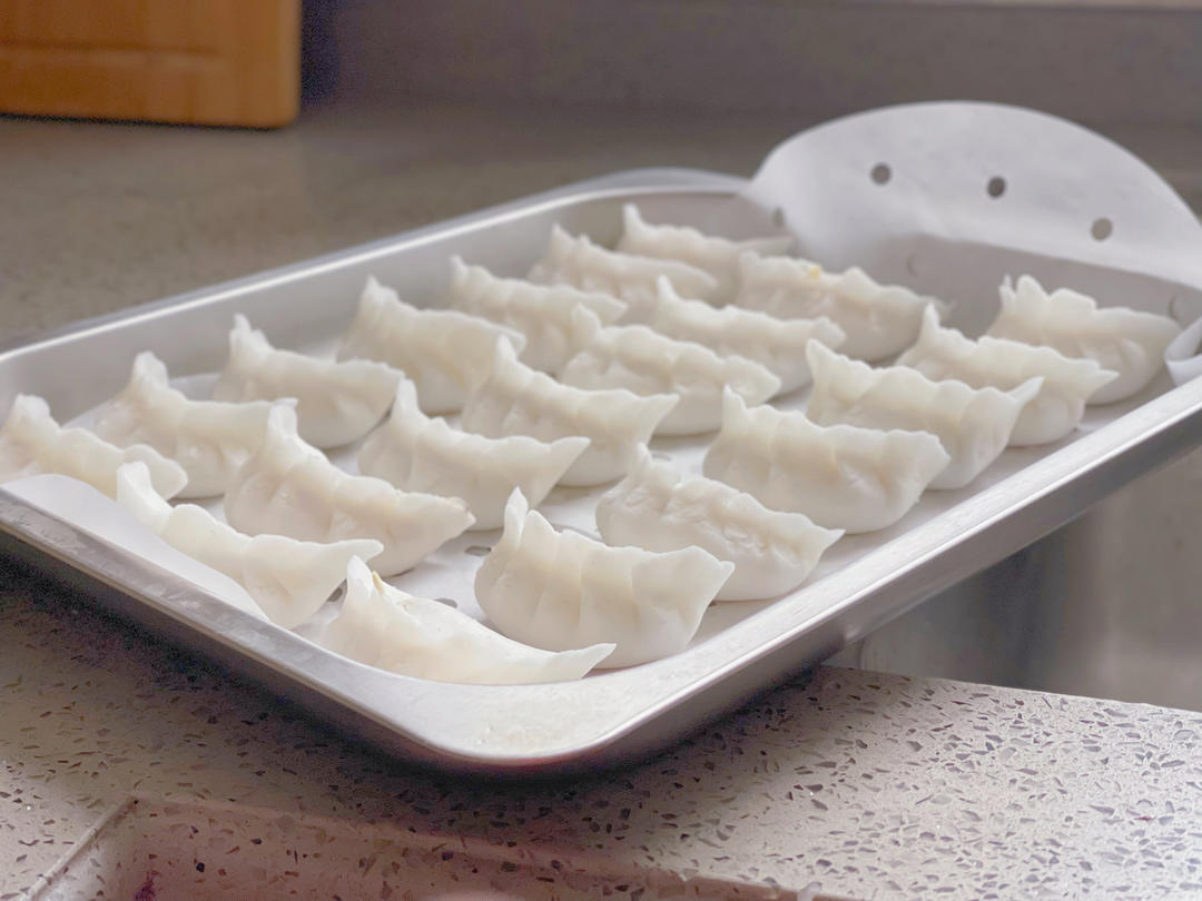 弯梳虾饺