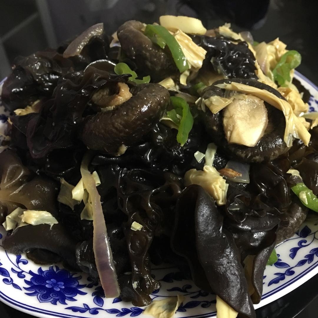 青椒木耳炒腐竹