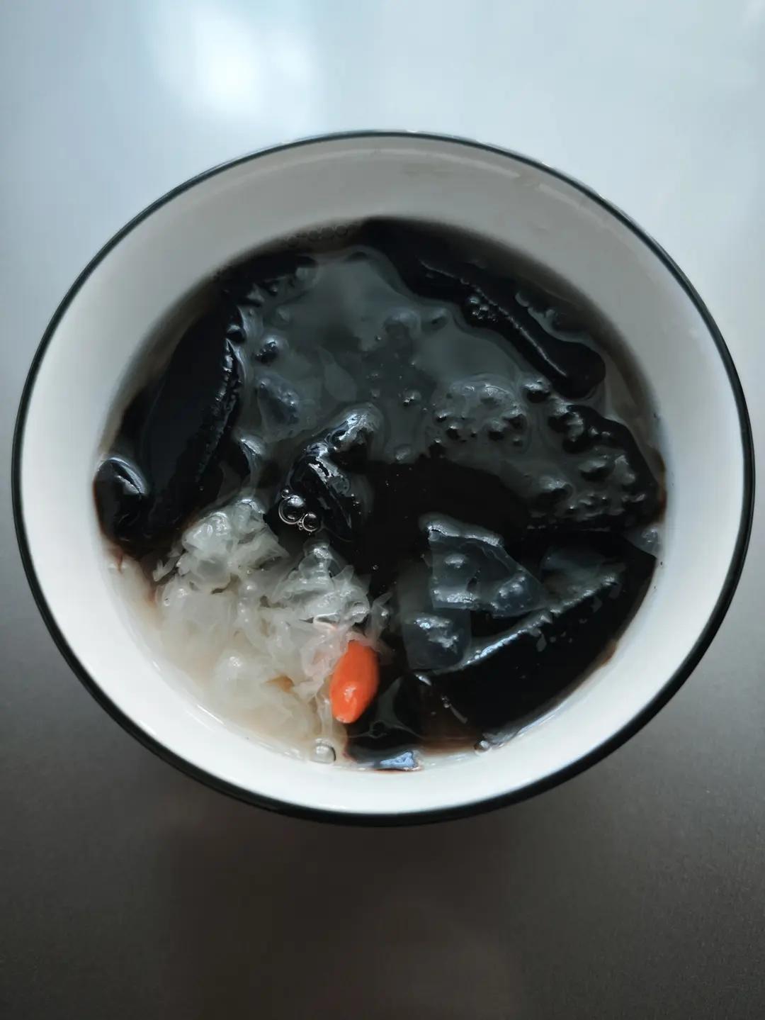 自制烧仙草——该你成功做出仙草冻了！