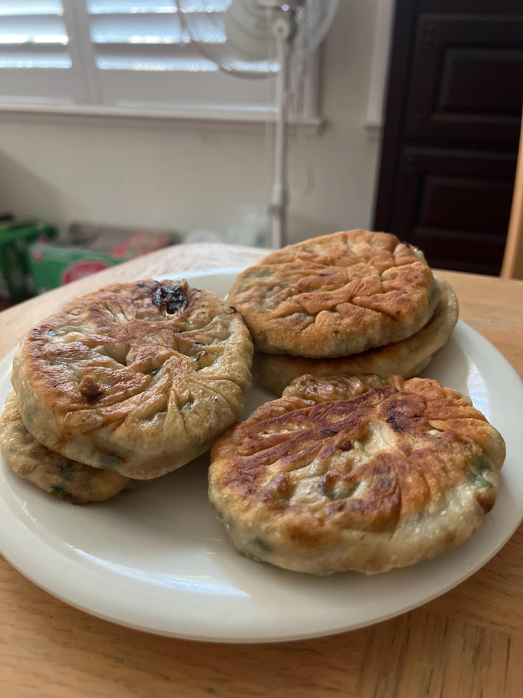 皮薄如纸的韭菜馅饼|免揉面法