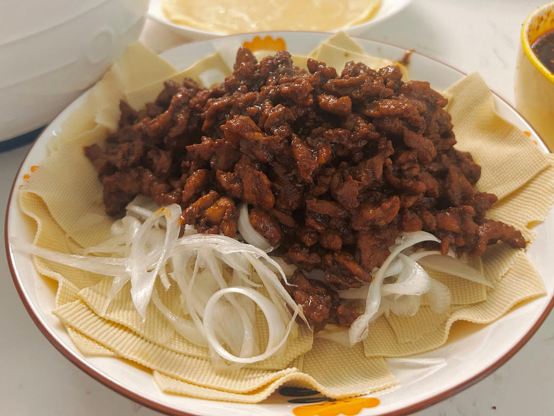 【简简厨房】京酱肉丝，能吃出烤鸭的感觉。